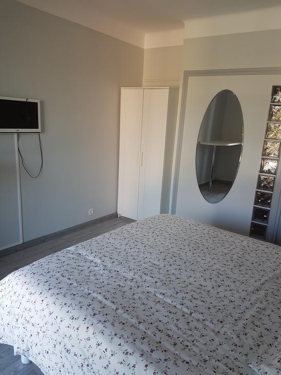 Bed and Breakfast La Combe Joseph Remoulins Esterno foto