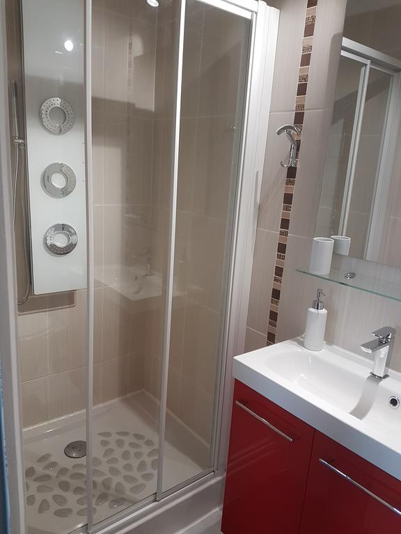 Bed and Breakfast La Combe Joseph Remoulins Esterno foto