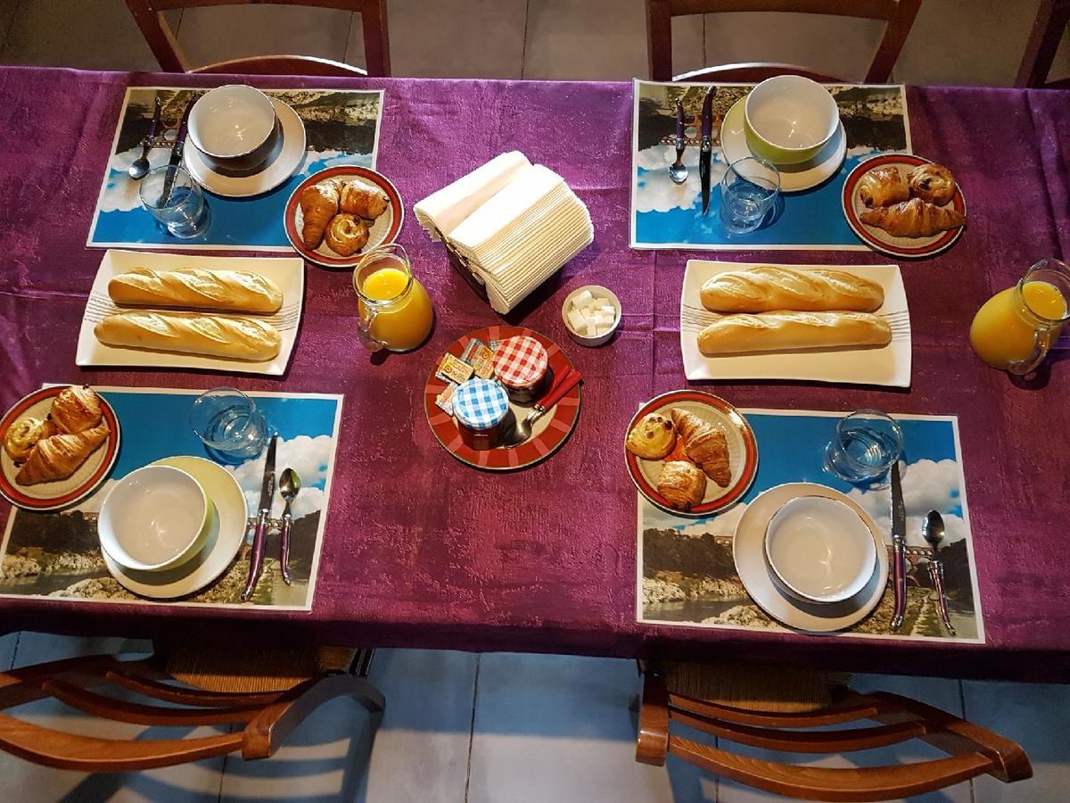 Bed and Breakfast La Combe Joseph Remoulins Esterno foto