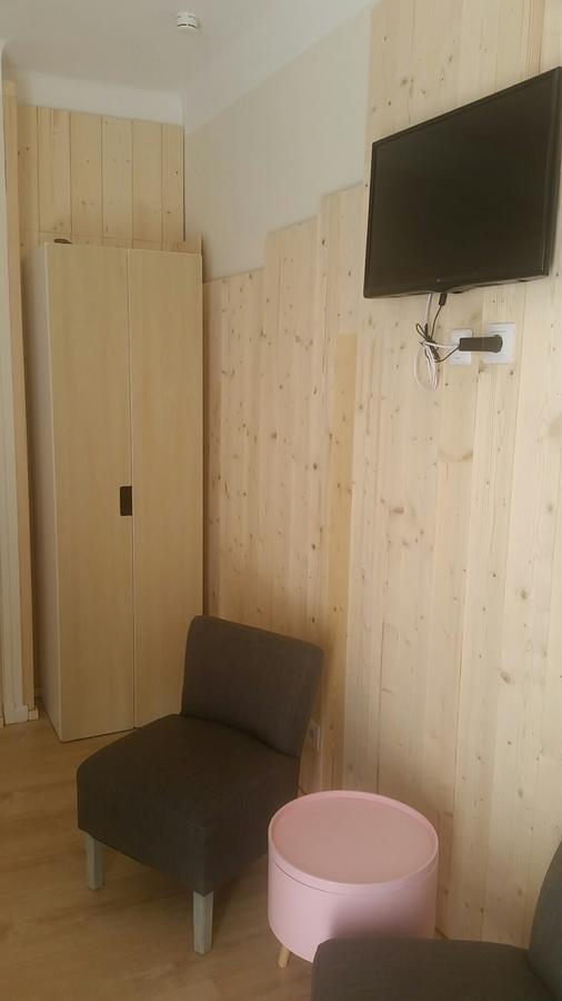 Bed and Breakfast La Combe Joseph Remoulins Esterno foto